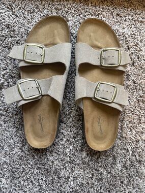 Universal Thread Double Buckle Suede Slide Sandals Beige Brown Tan Size 10 NWOT